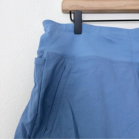 Athleta Trekkie North Short 14 Blue Active Pocket Hiking UPF Breathable - Picture 7 of 11